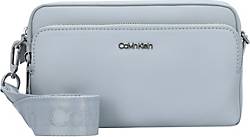 Calvin Klein, Ck Must Umhängetasche 22 Cm in blau, Umhängetaschen für Damen