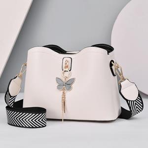 HUANZI BAG Women's Bag Single Schoudertas 2023 Nieuwe Mode Veelzijdige Bucket Bag Vrouwen Brede Schouderband Bowknot Lady's Bag