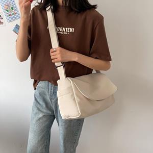 VIA ROMA Crossbodytas voor vrouwelijke studentenversie Canvastas met grote capaciteit Eenvoudige stoffen tas Effen kleur Messenger Bag