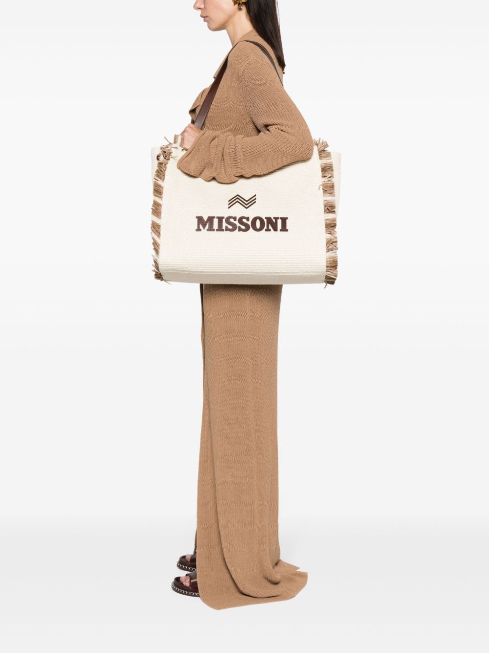 Missoni logo-appliqué frayed tote bag - Beige