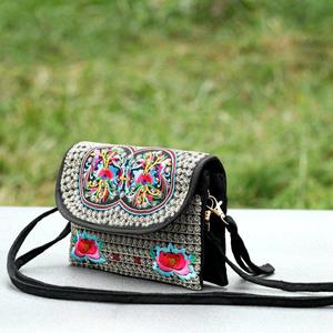 Yogodlns Ethnic Style Embroidery Women Bags Floral Embroidery Ladies Shoulder Crossbody Bag National Canvas Shoulder Bags for Female