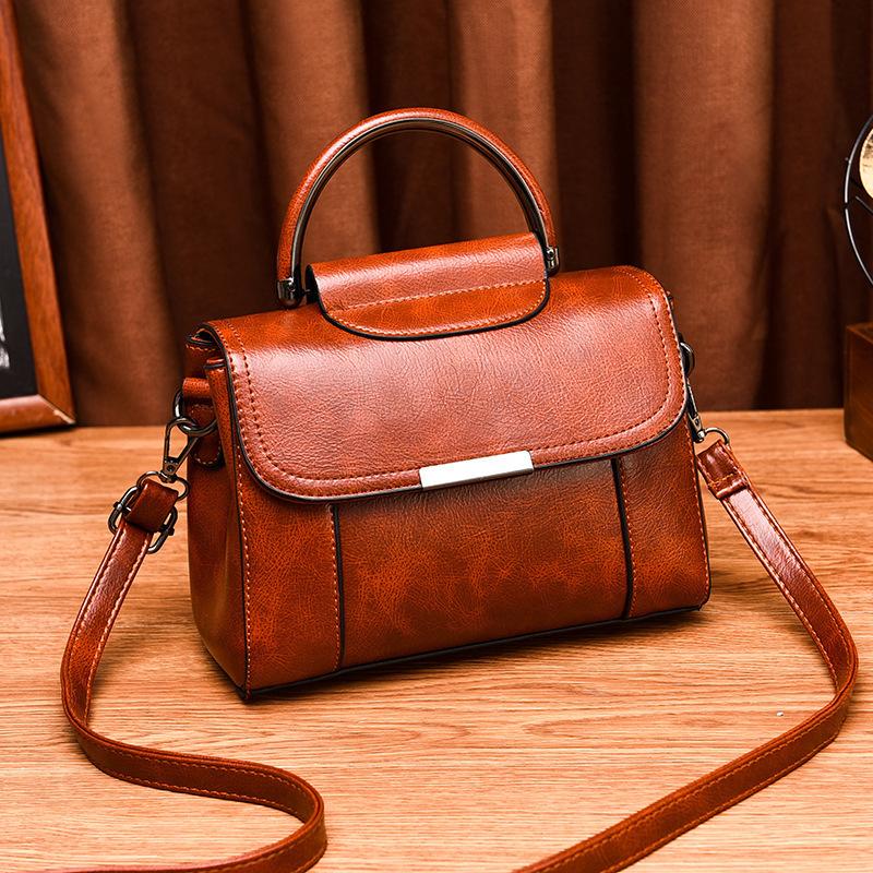 HUANZI BAG 2023 Nieuwe Mode Retro Handtas Lente en Zomer Nieuwe Mode Eenvoudige Schouder Messenger Tas Dames Tas bruin