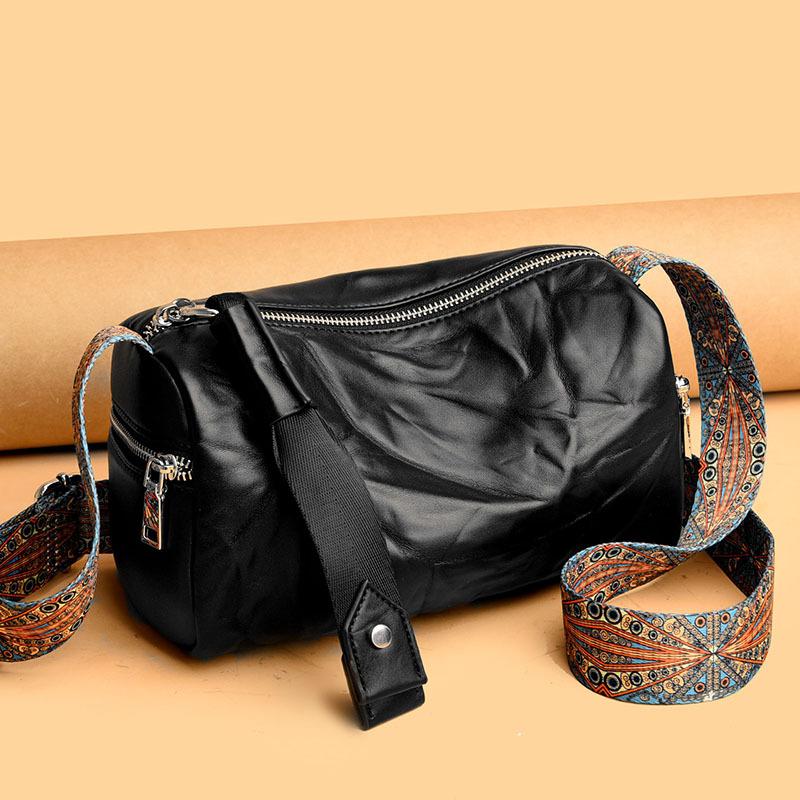 Your favorite bag Nieuwe 2023 Koeienhuid Lederen Schoudertas Vrouwen Dame Niche Ontwerp Driehoek Minimalistische Messenger Bag Vrouwelijke Luxe Veelzijdige Crossbody Tas zwart