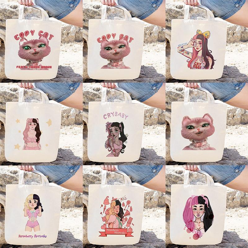 Aidegou13 Melanie Martinez Cry Baby Tote Bag Esthetische Schouder Canvas Tassen Grote Capaciteit College Harajuku Handtas Vrouwen Tas Boodschappentas 24*26cm