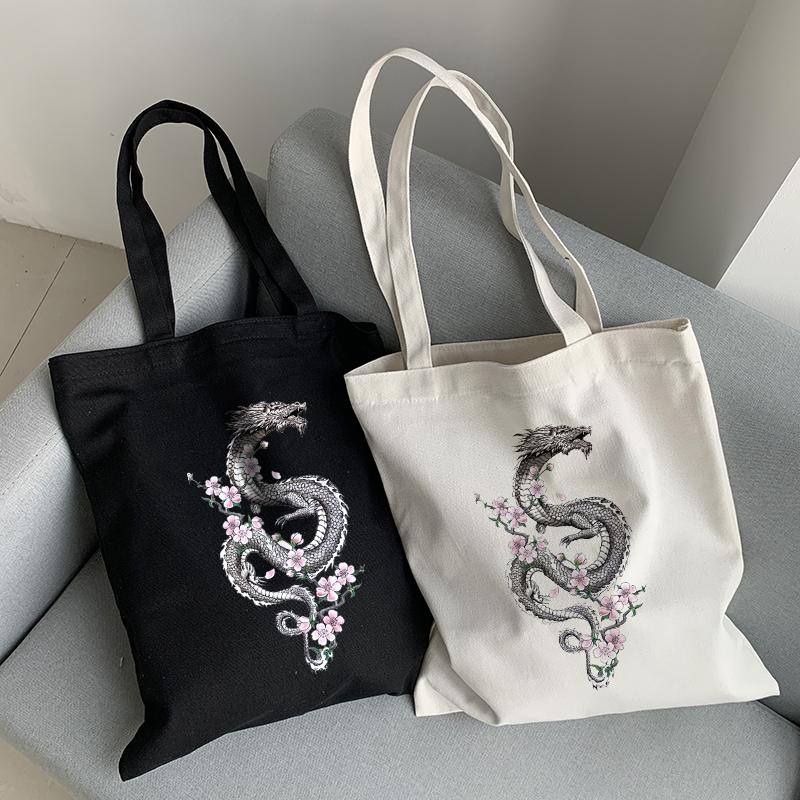 Aidegou32 Gothic draak canvas tas Harajuku hiphop damesschoudertas casual grote capaciteit Vintage cartoon handtas donkere shopper tassen 24*26cm wit