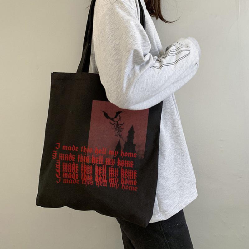 Aidegou19 Koreaanse Brief Print Punk Donkere Canvas Tas Gothic Shopper Grote Capaciteit Damestas Harajuku Schoudertas Vintage Famale Handtas 24*26cm zwart