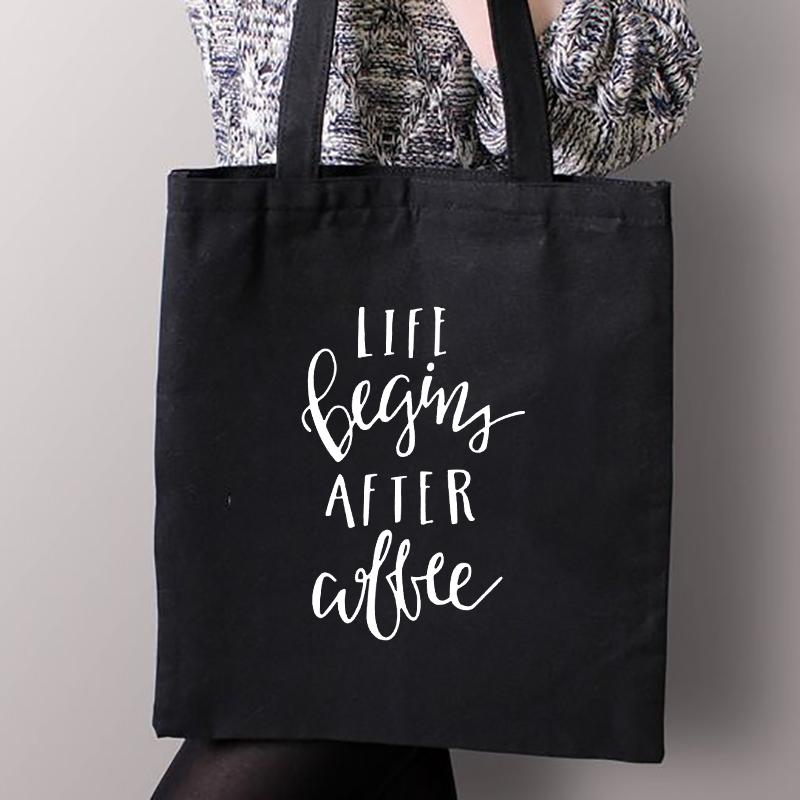 Aidegou17 Eerste koffie bedrukking Canvas Shopping Zwarte tassen Moederleven Vrouwen Katoenen gesp Tote tassen Vrouwelijke shopper Leraar Student Boekentassen 24*26cm