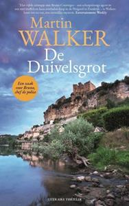 Martin Walker De Duivelsgrot -   (ISBN: 9789083251417)