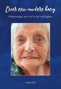 Paula Irik Over een andere boeg -   (ISBN: 9789463655101)