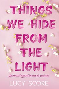 Lucy Score Knockemout 2 - Things we hide from the light -   (ISBN: 9789020553710)