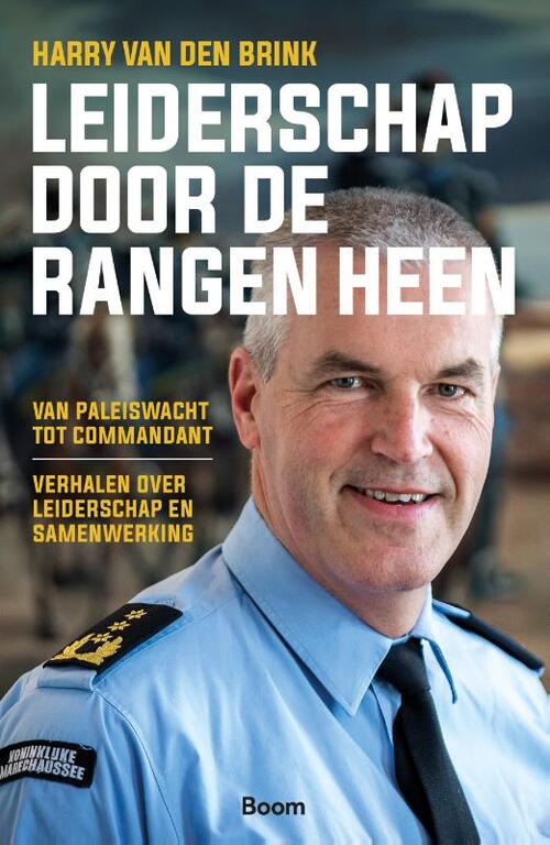 Harry van den Brink Leiderschap door de rangen heen -   (ISBN: 9789024466221)