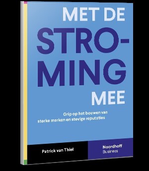 P. van Thiel Met de stroming mee -   (ISBN: 9789001053444)