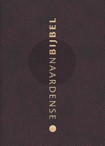 Pieter Oussoren Naardense Bijbel 2024 met DC, Wijnrood, gebonden leer -   (ISBN: 9789493220683)