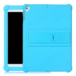 huismerk Voor iPad 6 (9.7 Universal) Tablet PC Siliconen beschermhoes met onzichtbare beugel (Hemelsblauw)