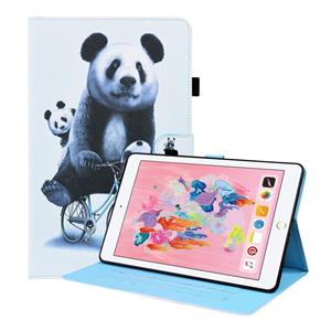 huismerk Animal Pattern Horizontal Flip Leather Case with Holder & Card Slots & Photo Frame & Sleep / Wake-up Function For iPad 9.7 2018 / 2017(Cycling Panda)