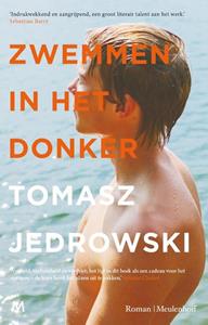 Tomasz Jedrowski Zwemmen in het donker -   (ISBN: 9789029093187)