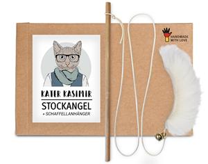 Kater Kasimir Premium Katzenangel aus Buchenholz mit Anhänger aus echtem Schaffell