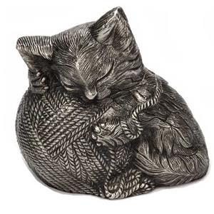 Urnwebshop Precious Kitty Cat Urn Silver (0.8 liter)