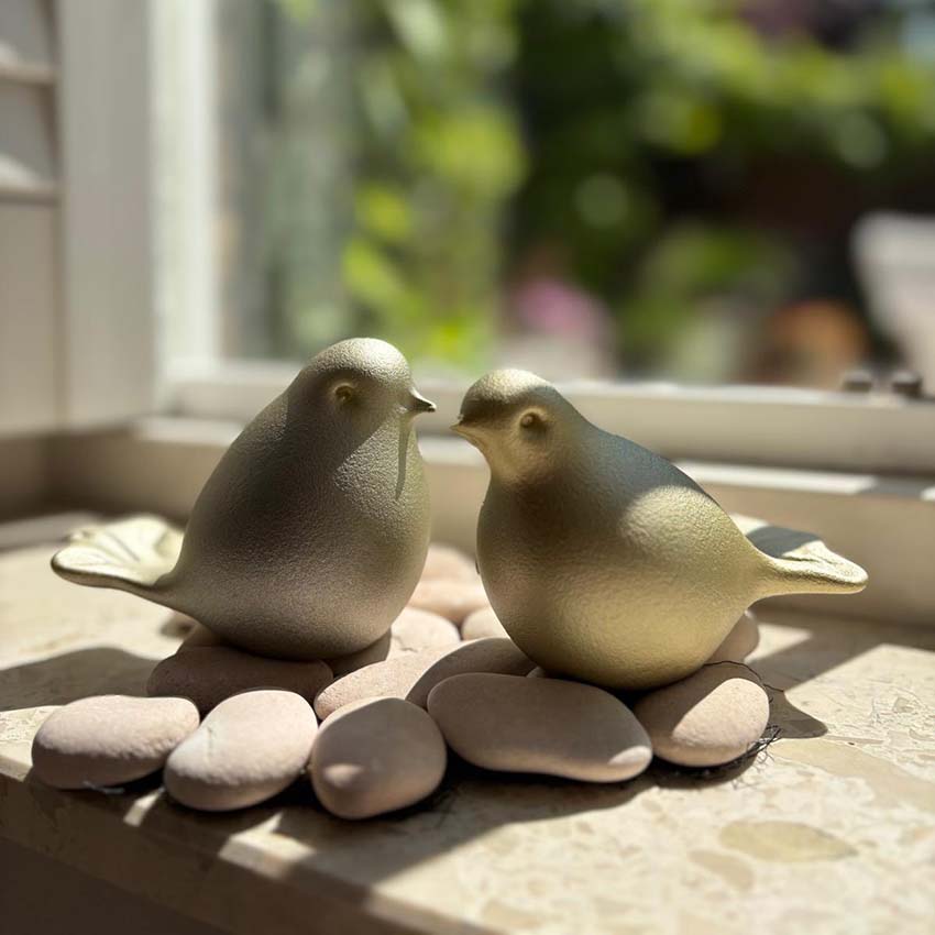 Urnwebshop Twee Tortelduif Dieren Urnen - Goudkleurig Kristalglas (0.06 liter)