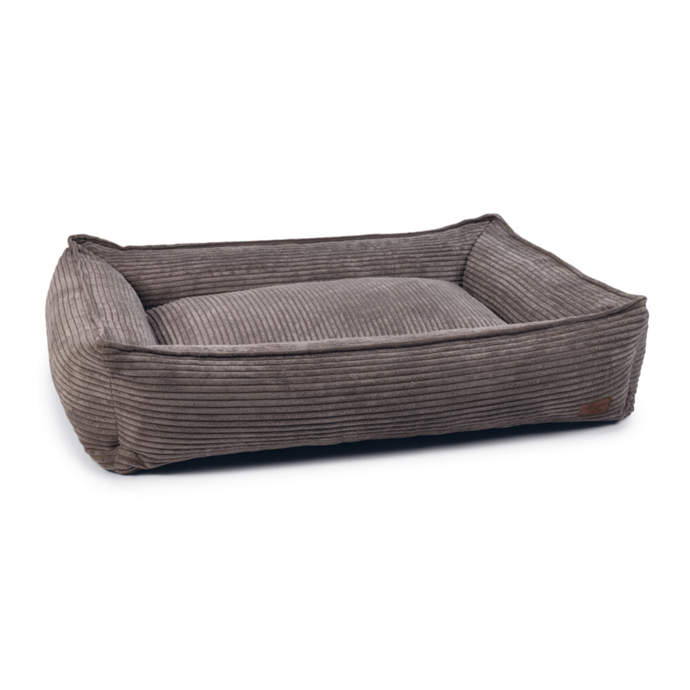 Designed by Lotte Ligmand Ribbed Bruin 95 x 80 x 23 cm