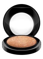M·A·C Mineralize Skinfinish - highlighter