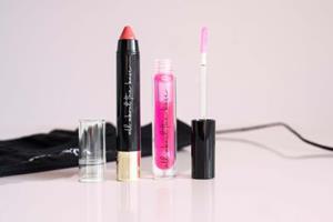 Pouch Cosmetics All About The Base Pouch Lip & Cheek Cool Pink
