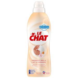 Le Chat 12x  Wasverzachter Almond Milk 880 ml