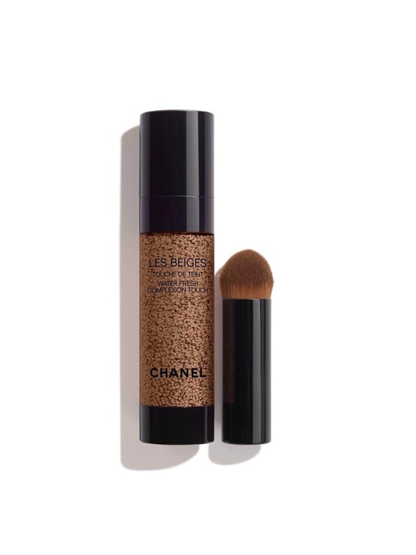 Chanel Frisse Foundation Met Microbolletjes Pigmenten  - Les Beiges Touche De Teint Frisse Foundation Met Microbolletjes Pigmenten B50