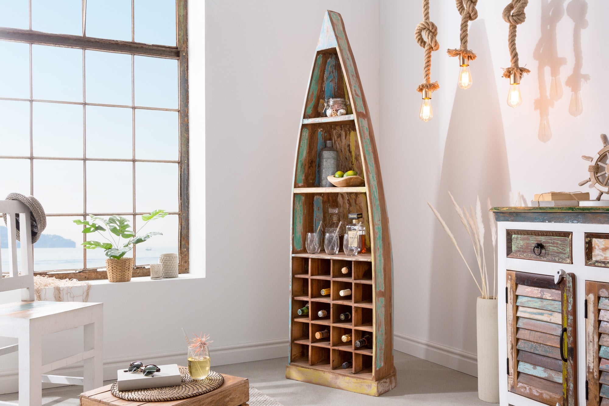 Invicta Interior Stevige Boot Plank JAKARTA 190cm Kleurrijk Mango Hout Gemaakt van Gerecycleerde Vissersboten Wijnrek - 36358