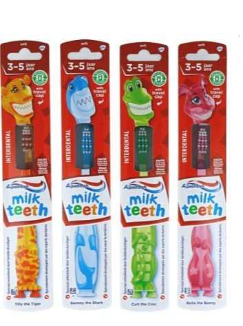 Aquafresh First Teeth Soft Tandenborstel
