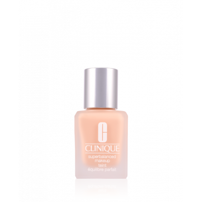 Clinique Superbalanced Makeup 01 Petal 30 ml