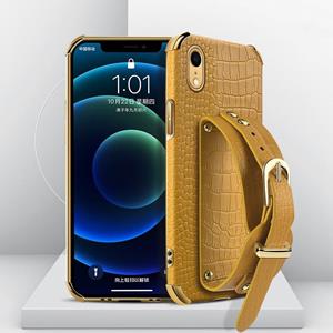 huismerk Gegalvaniseerde TPU Crocodile Patroon Lederen Case met Polsband voor iPhone XR (Geel)