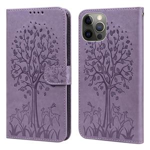 huismerk Tree & Deer patroon geperst afdrukken horizontale flip lederen telefoonhoesje voor iphone 12 pro max / 13 pro max