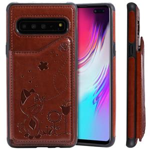 huismerk Voor Galaxy S10 5G kat Bee reliëf patroon schokbestendige beschermende case met kaartsleuven & fotolijstjes (bruin)