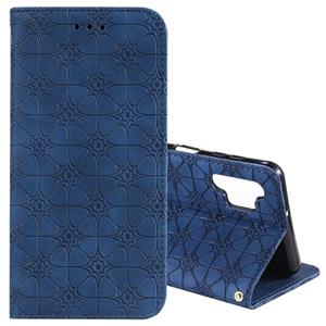 huismerk Voor Samsung Galaxy A32 5G Lucky Flowers Embossing Patroon Magnetische Horizontale Flip Lederen Case met Houder & Card Slots (Donkerblauw)