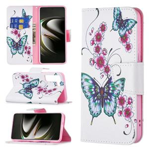 huismerk Voor Samsung Galaxy S22 5G Gekleurde Tekening Patroon Horizontale Flip Phone Lederen Case met Houder & Card Slots & Wallet (Peach Blossom Butterfly)