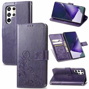 huismerk Voor Samsung Galaxy S22 Ultra 5G Four-Leaf Clasp In reliëf gemaakte lederen telefooncase met Lanyard & Card Slot & Wallet & Bracket-functie (PAARS)