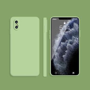 huismerk Solid Color Imitatie Vloeibare Siliconen Straight Edge Dropproof Full Coverage Beschermhoes voor iPhone XS Max (Matcha Green)