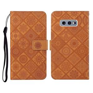 huismerk Voor Samsung Galaxy S10e Ethnic Style Embossed Pattern Horizontal Flip Leather Case met Holder & Card Slots & Wallet & Lanyard(Brown)