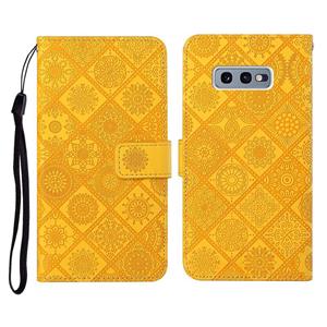 huismerk Voor Samsung Galaxy S10e Ethnic Style Embossed Pattern Horizontale Flip Lederen Case met Holder & Card Slots & Wallet & Lanyard(Geel)