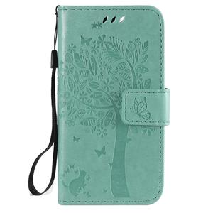 huismerk Voor iPhone 12 Tree & Cat In reliëf patroon horizontale flip lederen hoes met Holder & Card Slots & Wallet & Lanyard(Groen)