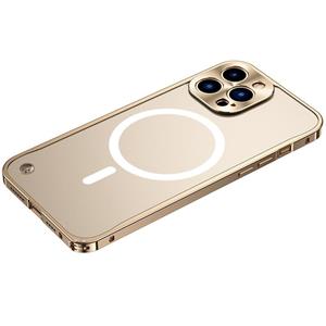 huismerk Metalen frame Frosted PC Shockproof Magsafe Case voor iPhone 13 Pro (Gold)