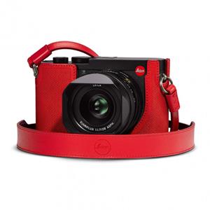 LEICA Leather Protector Q2 Red
