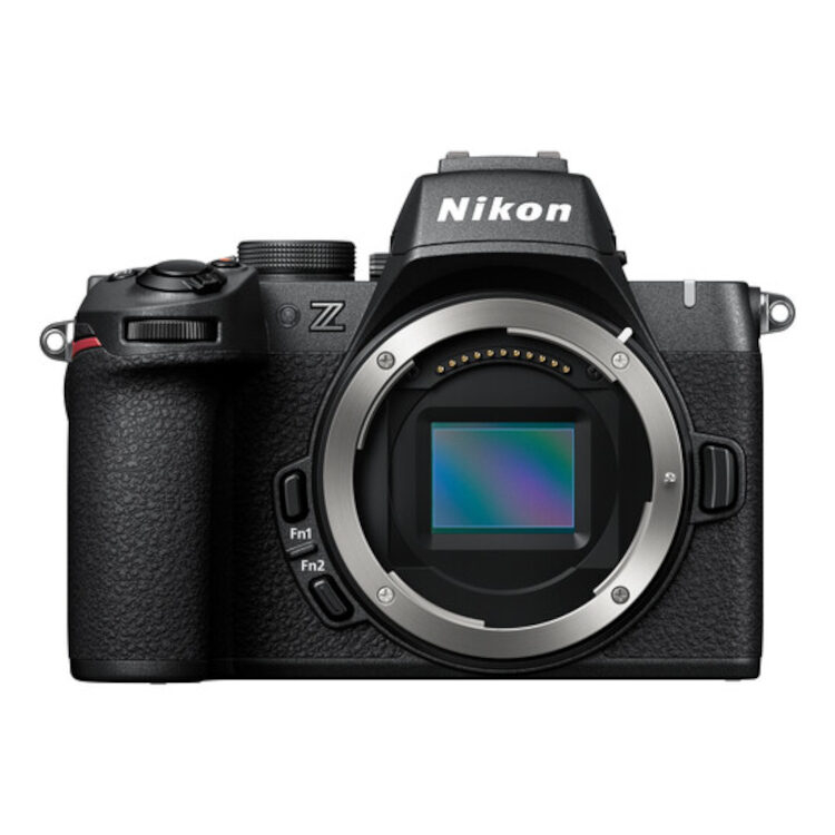 Nikon Z50II Kit DX 18-140 VR Systemkamera (NIKKOR Z DX 18–140 mm 1:3,5–6,3 VR, 20,9 MP, Bluetooth, WLAN (Wi-Fi)