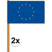 2x Luxe zwaaivlaggen Europa Multi