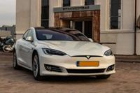 Belevenissen.nl 30 minuten zelf rijden in een Tesla