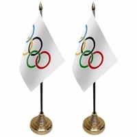 2x stuks olympische Spelen tafelvlaggetjes 10 x 15 cm met standaard -