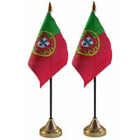 2x stuks portugal tafelvlaggetjes 10 x 15 cm met standaard -