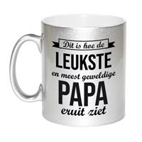 Bellatio Zilveren leukste en meest geweldige papa cadeau koffiemok / theebeker 330 ml -