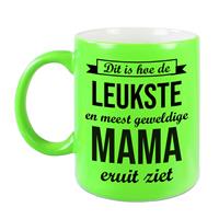 Bellatio Leukste en meest geweldige mama cadeau koffiemok / theebeker neon groen 330 ml -